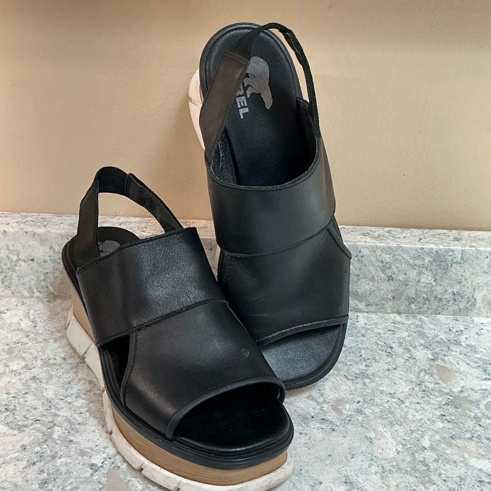Sorel Sandals Joanie III 7 Black Leather Wedge Slingback Platform NL4684-010